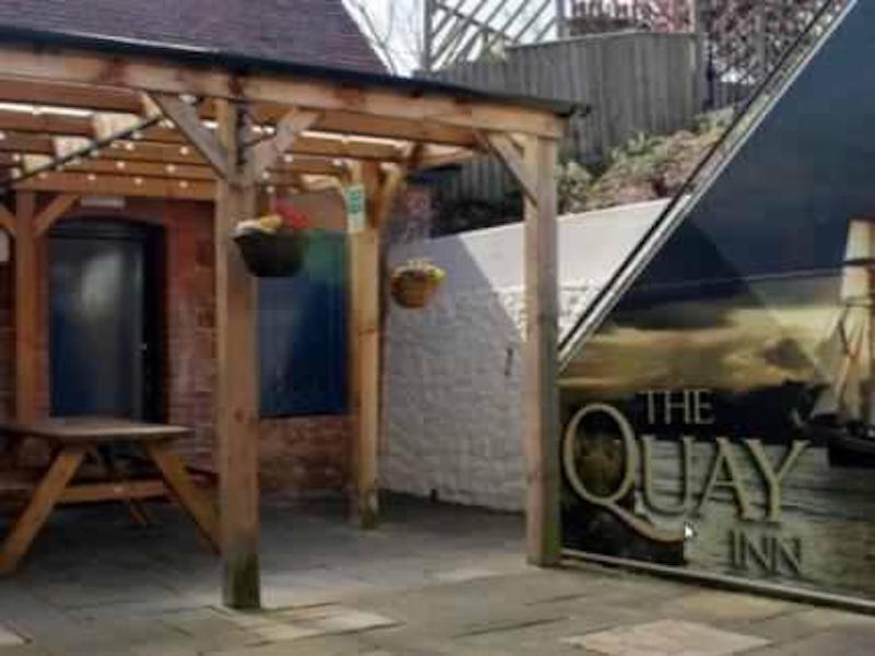 מיינהד The Quay Inn מראה חיצוני תמונה
